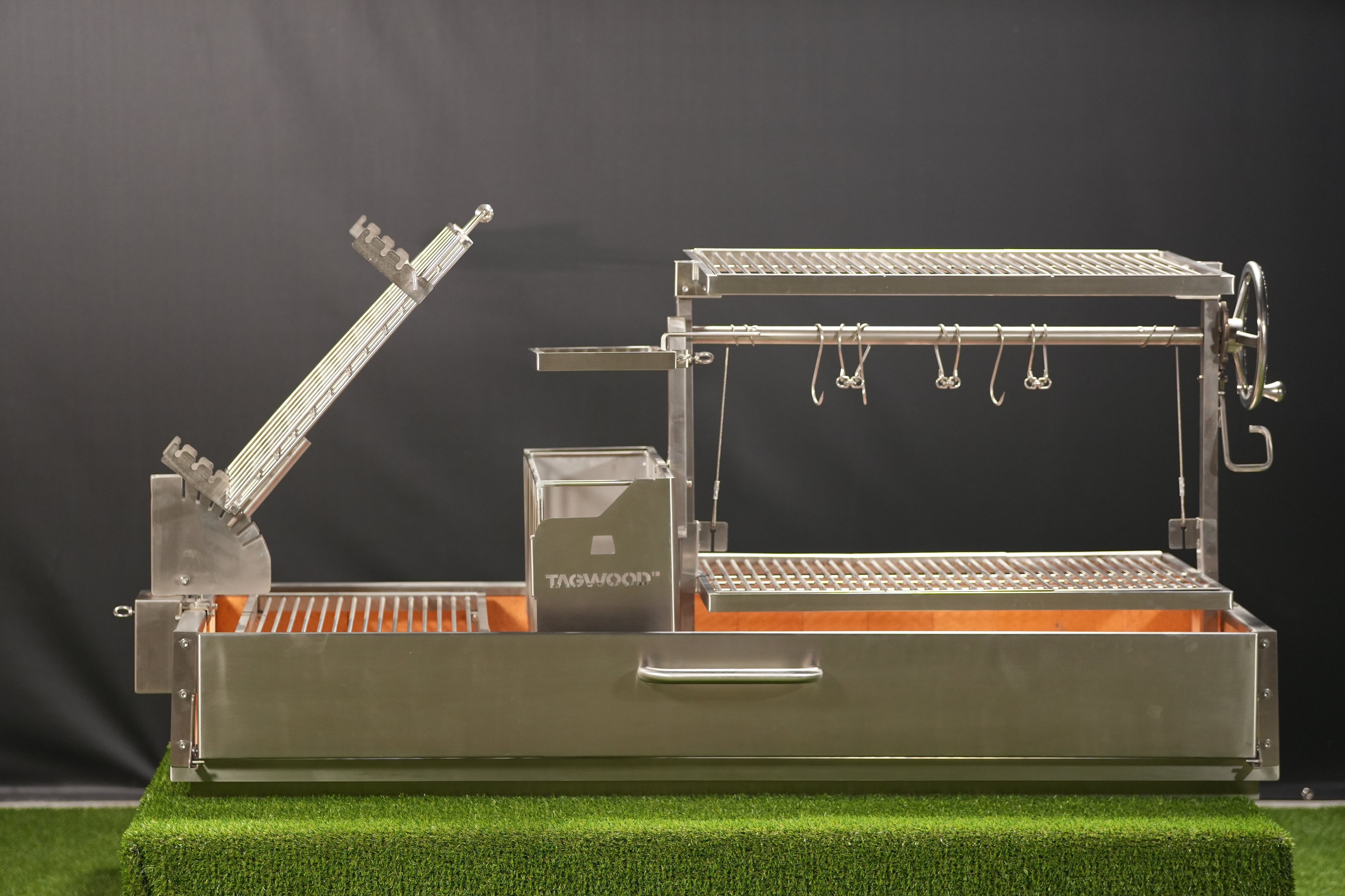 Tagwood BBQ28SS XL Built-In Santa Maria Argentine Grill – 304 Stainless Steel