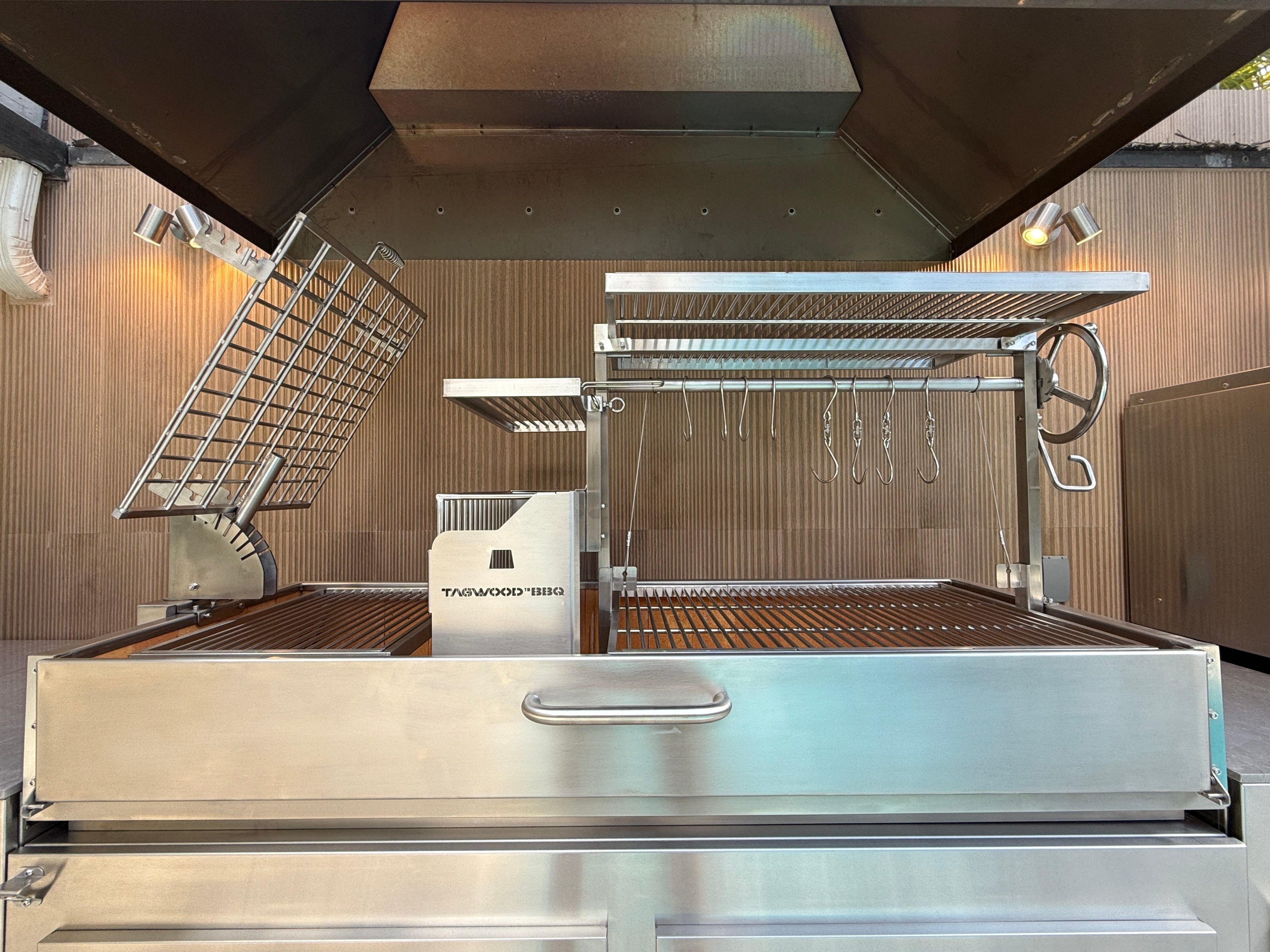 Tagwood BBQ28SS XL Built-In Santa Maria Argentine Grill – 304 Stainless Steel