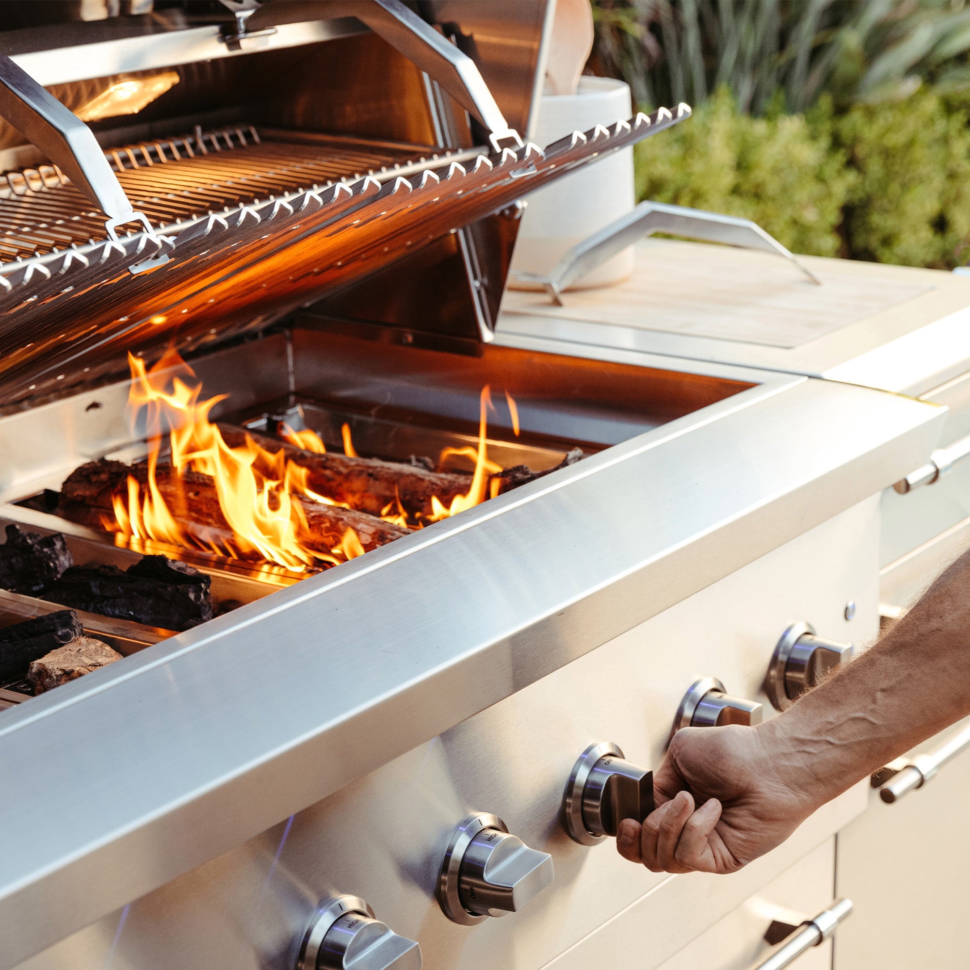 American Made Grills Encore 54-Inch Built-In / Freestanding Hybrid Gas / Charcoal / Wood Grill