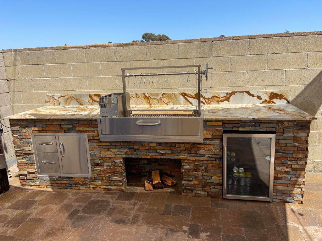 Tagwood BBQ05SS Built-In Santa Maria Argentine Grill