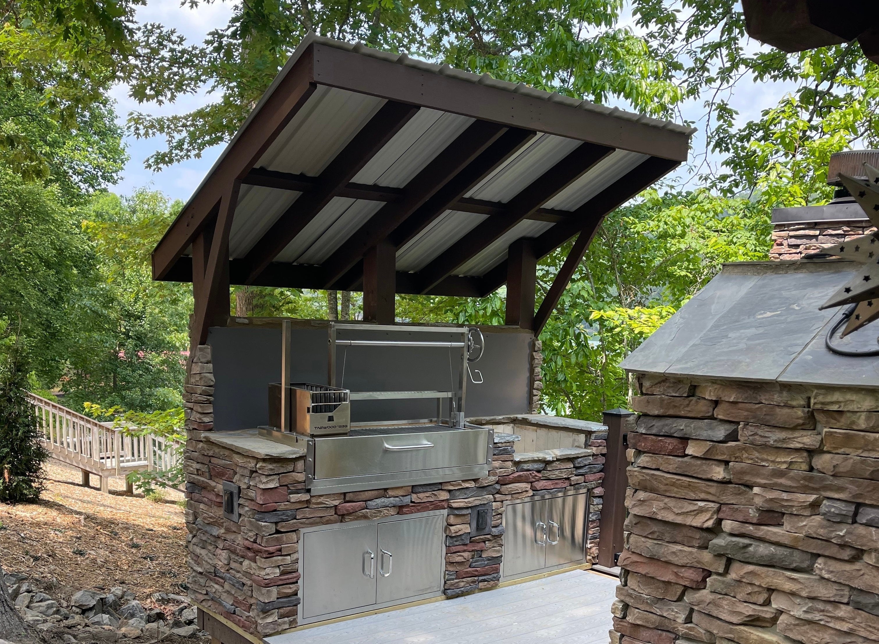 Tagwood BBQ05SS Built-In Santa Maria Argentine Grill