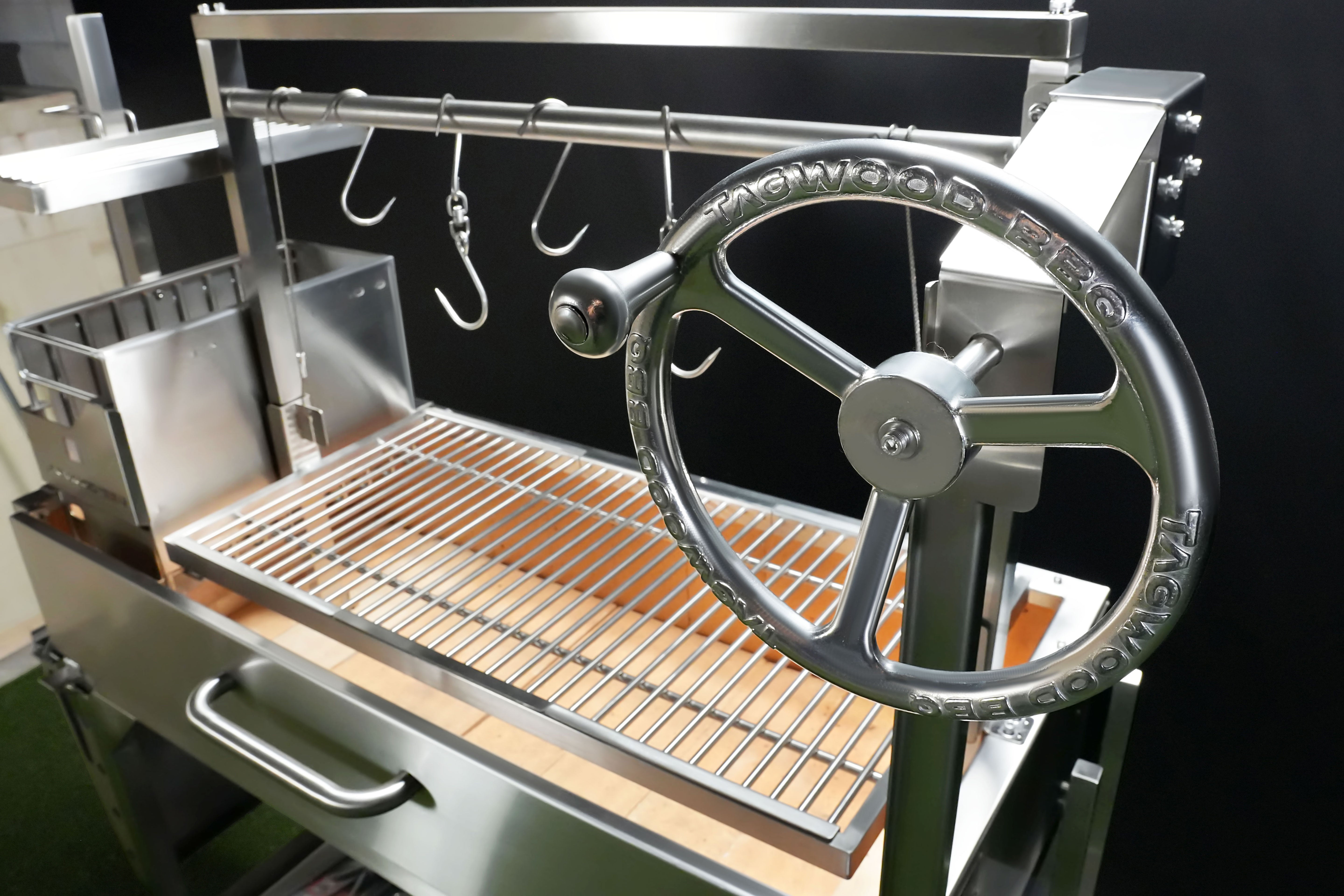Tagwood BBQ05SS Built-In Santa Maria Argentine Grill