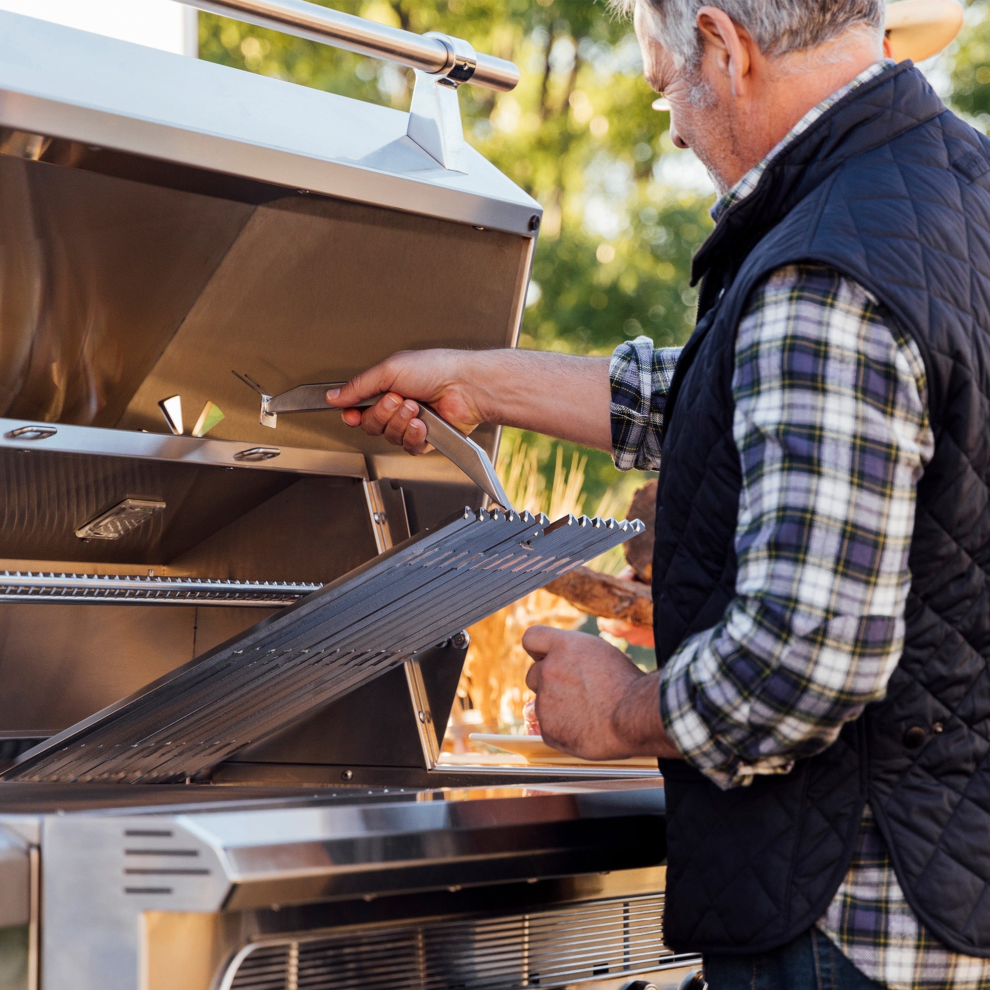American Made Grills Muscle 36-Inch Built-In / Freestanding Hybrid Gas / Charcoal / Wood Grill